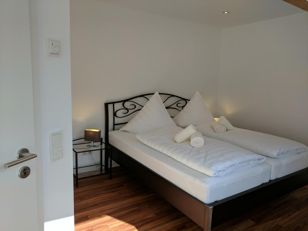 Ferienwohnung "Zum Klosterruinenblick" Kröv Zewnętrze zdjęcie